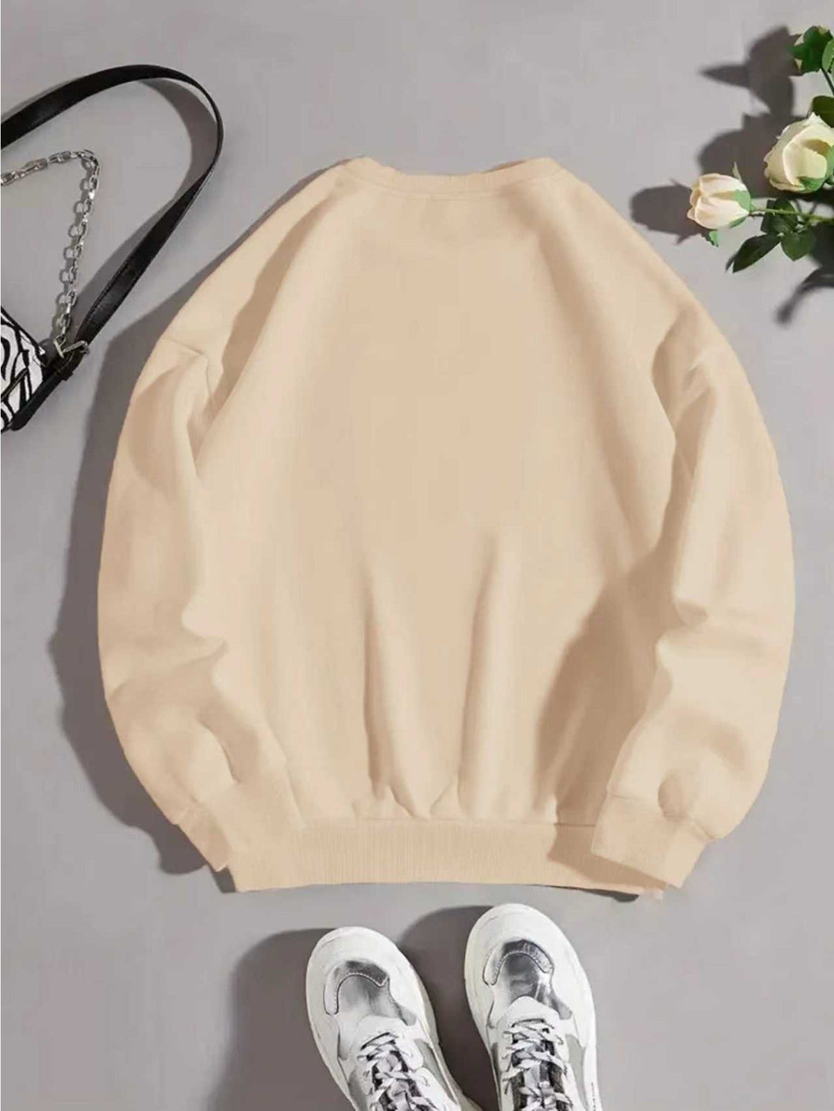 Women's Christmas Cat Graphic Oversized Crew Neck Jumper | Poppy